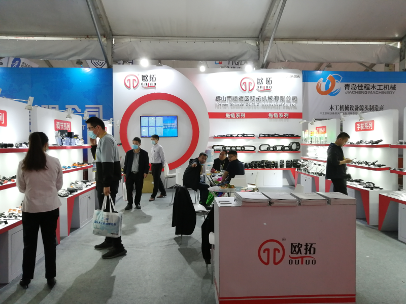 歐拓批發(fā)尼龍拖鏈,內波紋手輪,背波紋手輪,橢圓拉手,膠木拉手,方形拉手